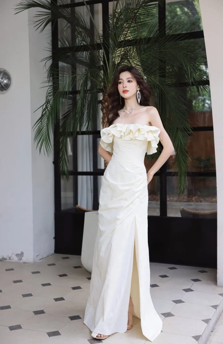 DOLLY Elegant Off White Ruffle Tube Top Long Pleated Wedding Guest Dress-VIVA