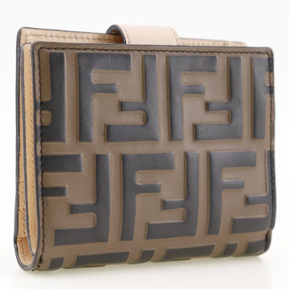 FENDI Bifold Wallet 8M0386 leather Brown / Pink Embossed logo Zucca F is Fendi Women Used